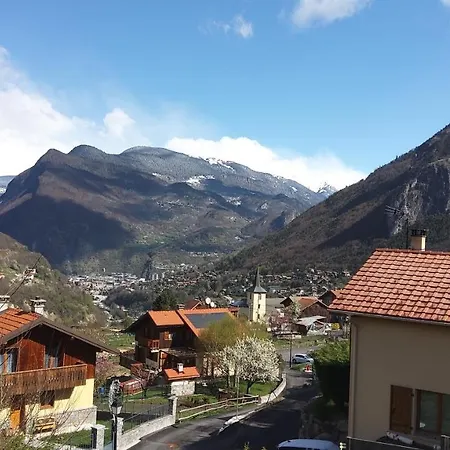 Votre Savoyard Avec Parking A La Telecabine Pour Skier Les 3 Vallees ! Apartment